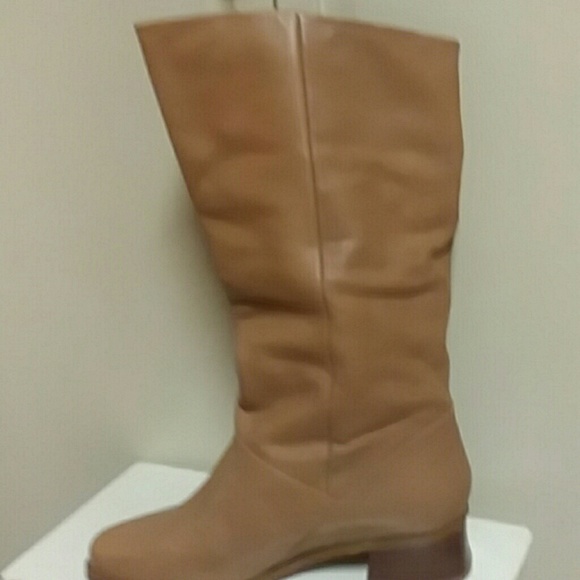 NEVER BEEN WORN Shelly tan half calf height boots - Picture 3 of 8